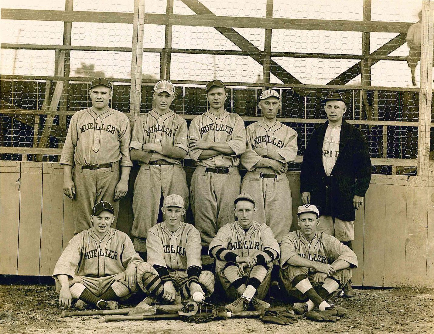 Mueller Ball Team